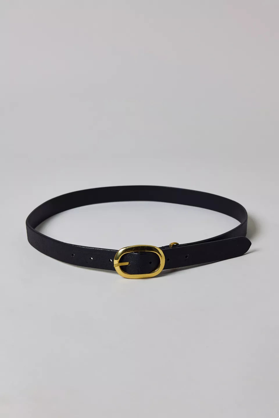 Women's Essential Oval Buckle Leather Belt