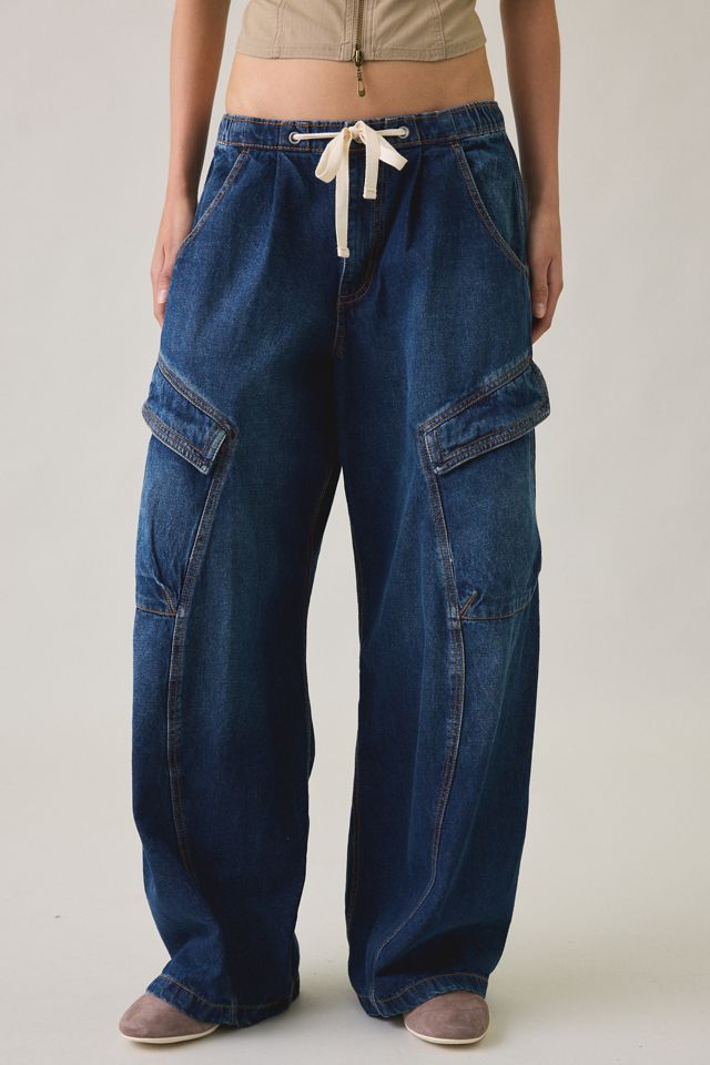 BDG Women's Station Cocoon Baggy Barrel Leg Cargo Jeans
