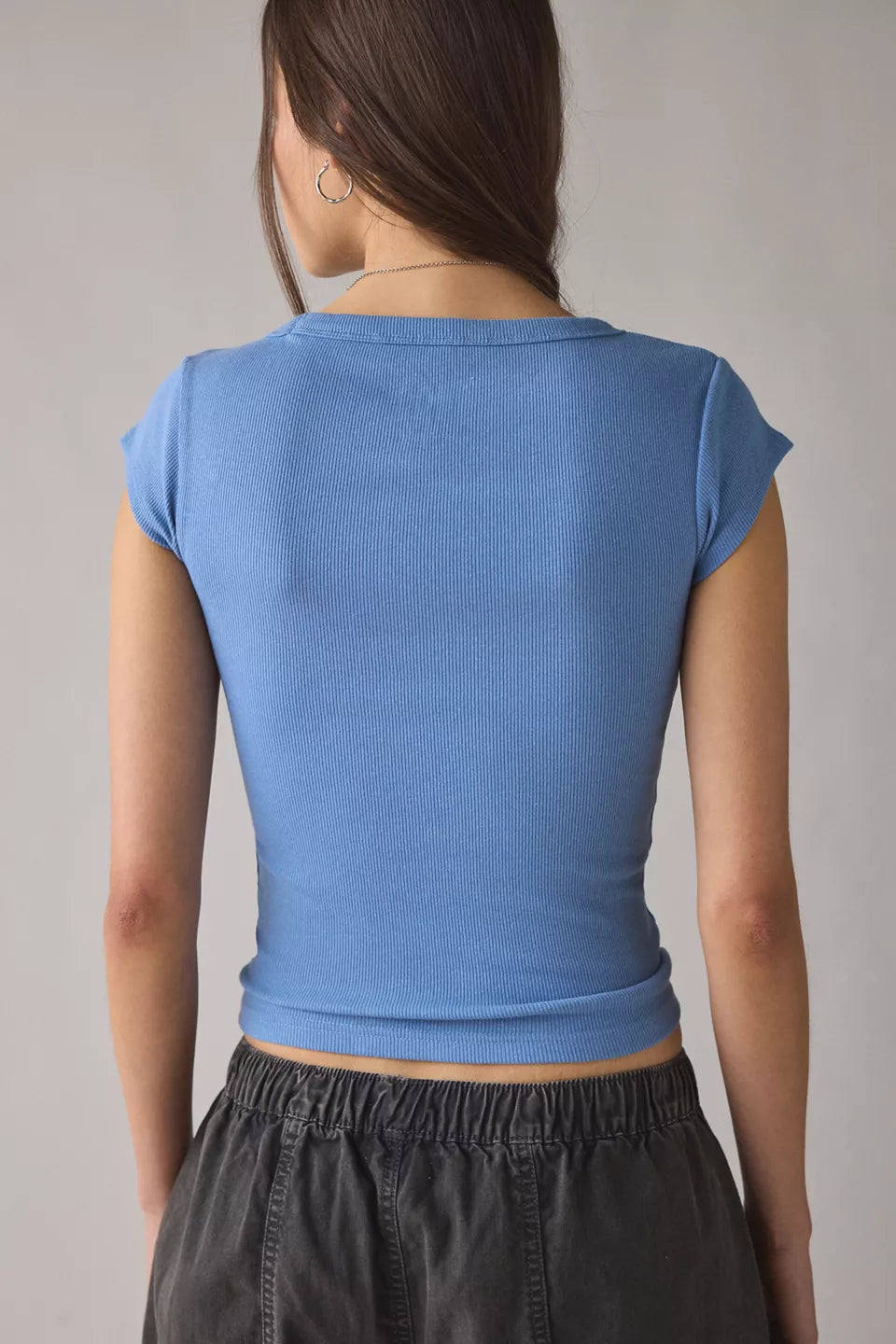 Women's Off-Duty Ribbed Scoop Neck Short Sleeve Tee