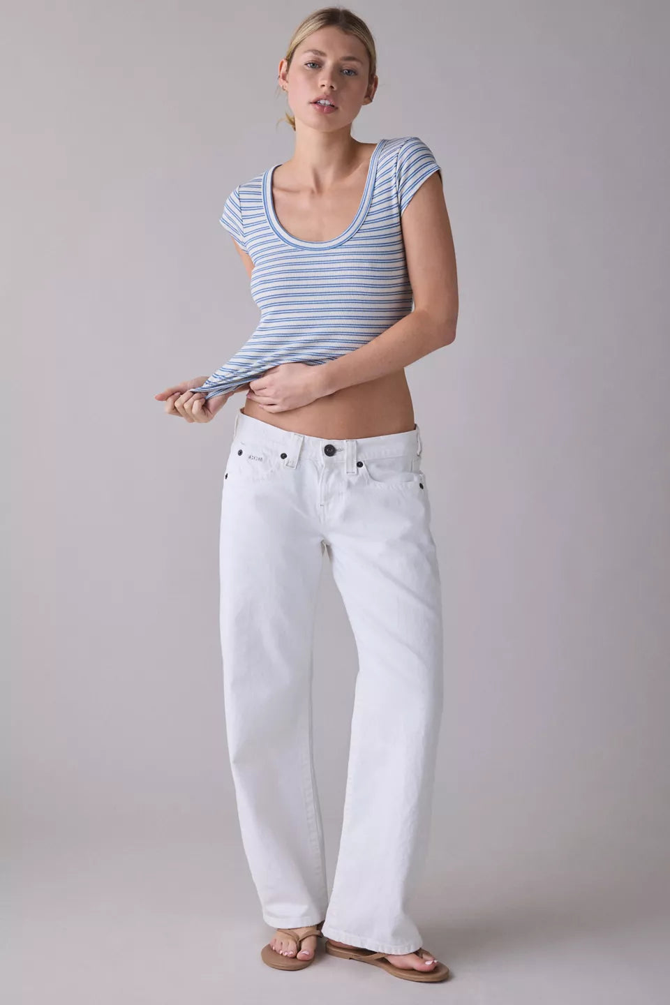 Women's Off-Duty Ribbed Scoop Neck Short Sleeve Tee