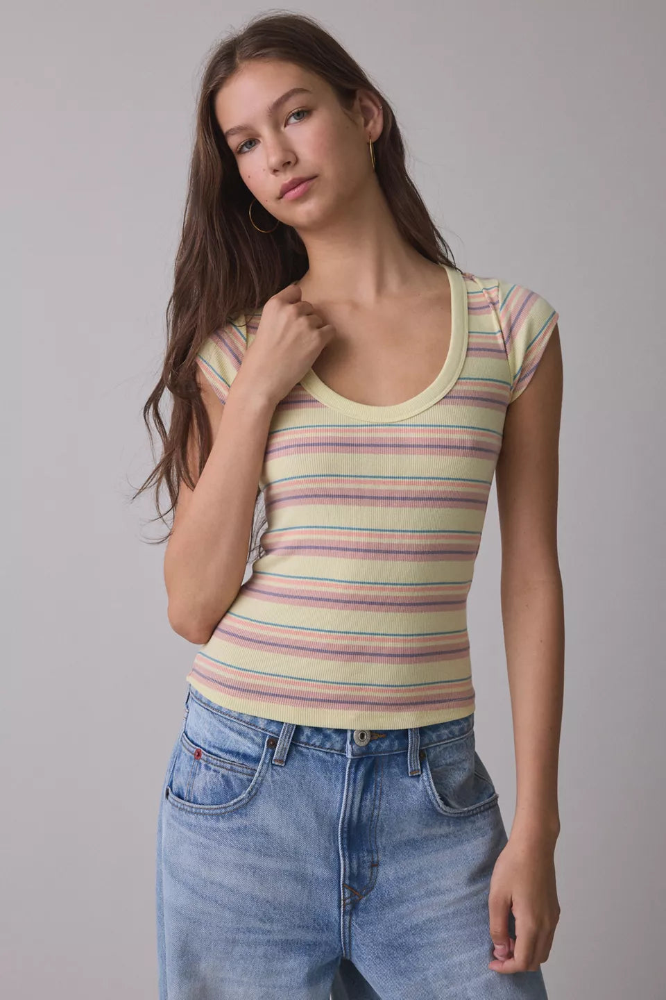 Women's Off-Duty Ribbed Scoop Neck Short Sleeve Tee