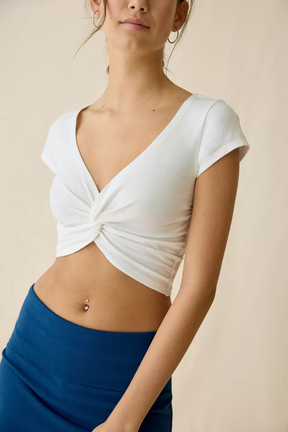 Women's Bec Twist-Front Cropped Tee