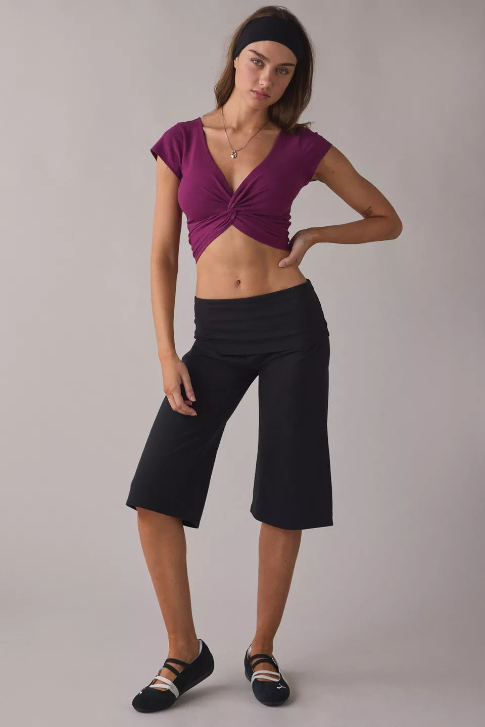 Women's Bec Twist-Front Cropped Tee