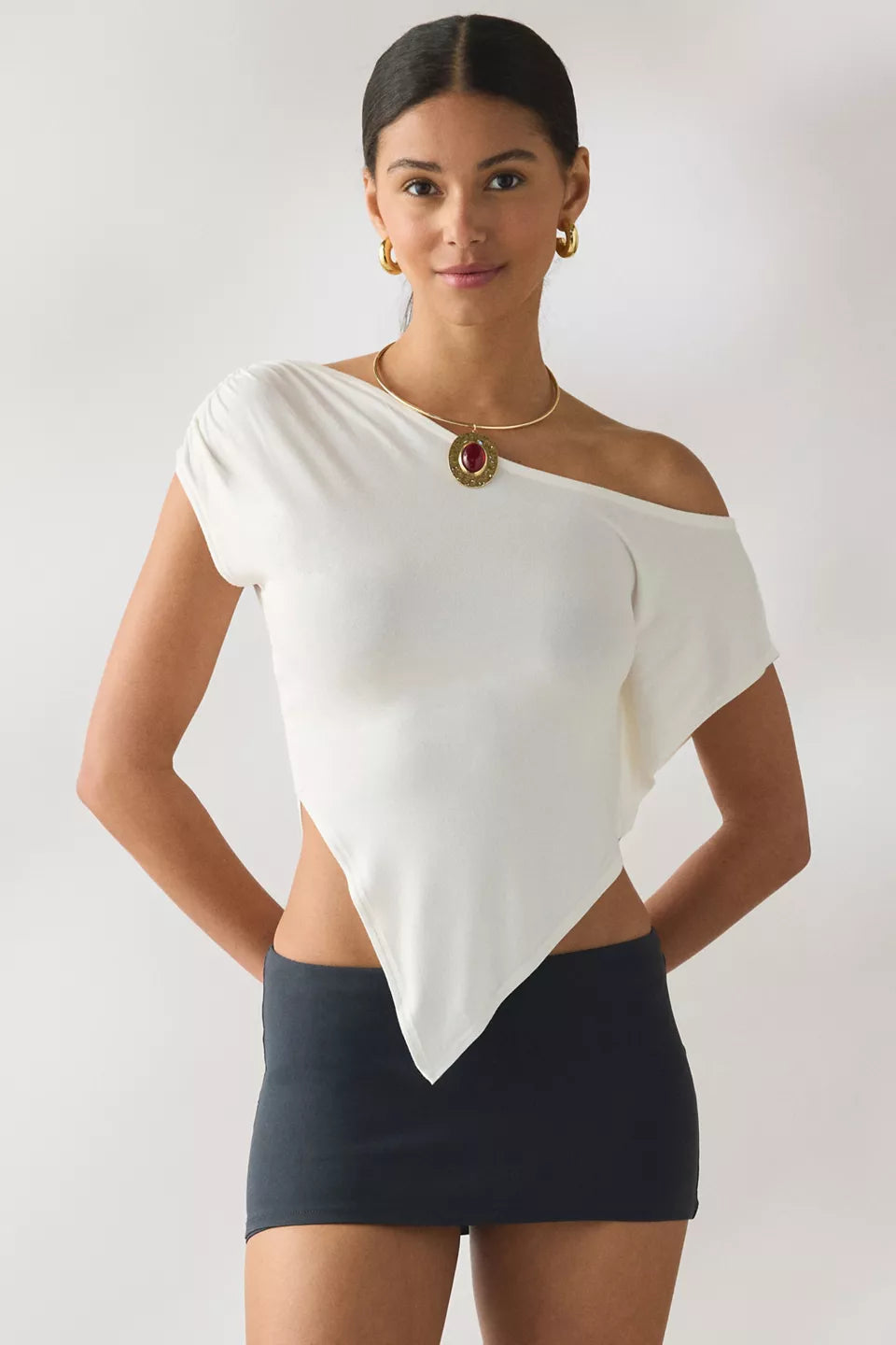 Urban Outfitters Women's Bia Jersey Knit Asymmetric Off-The-Shoulder Poncho