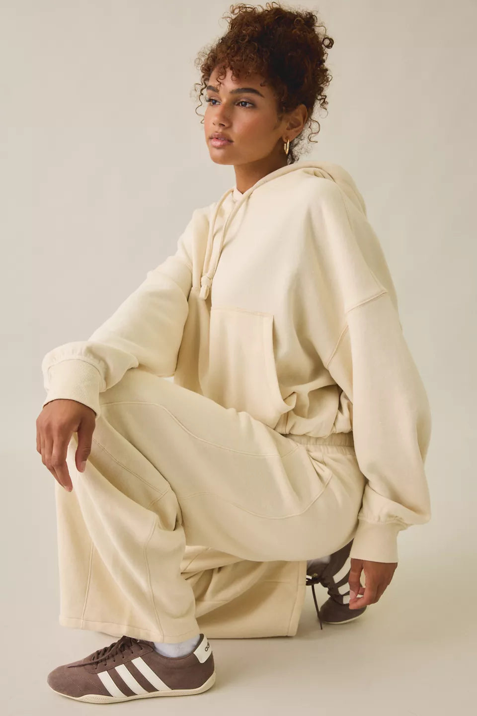 Women's Essential Barrel Leg Full Length Sweatpants