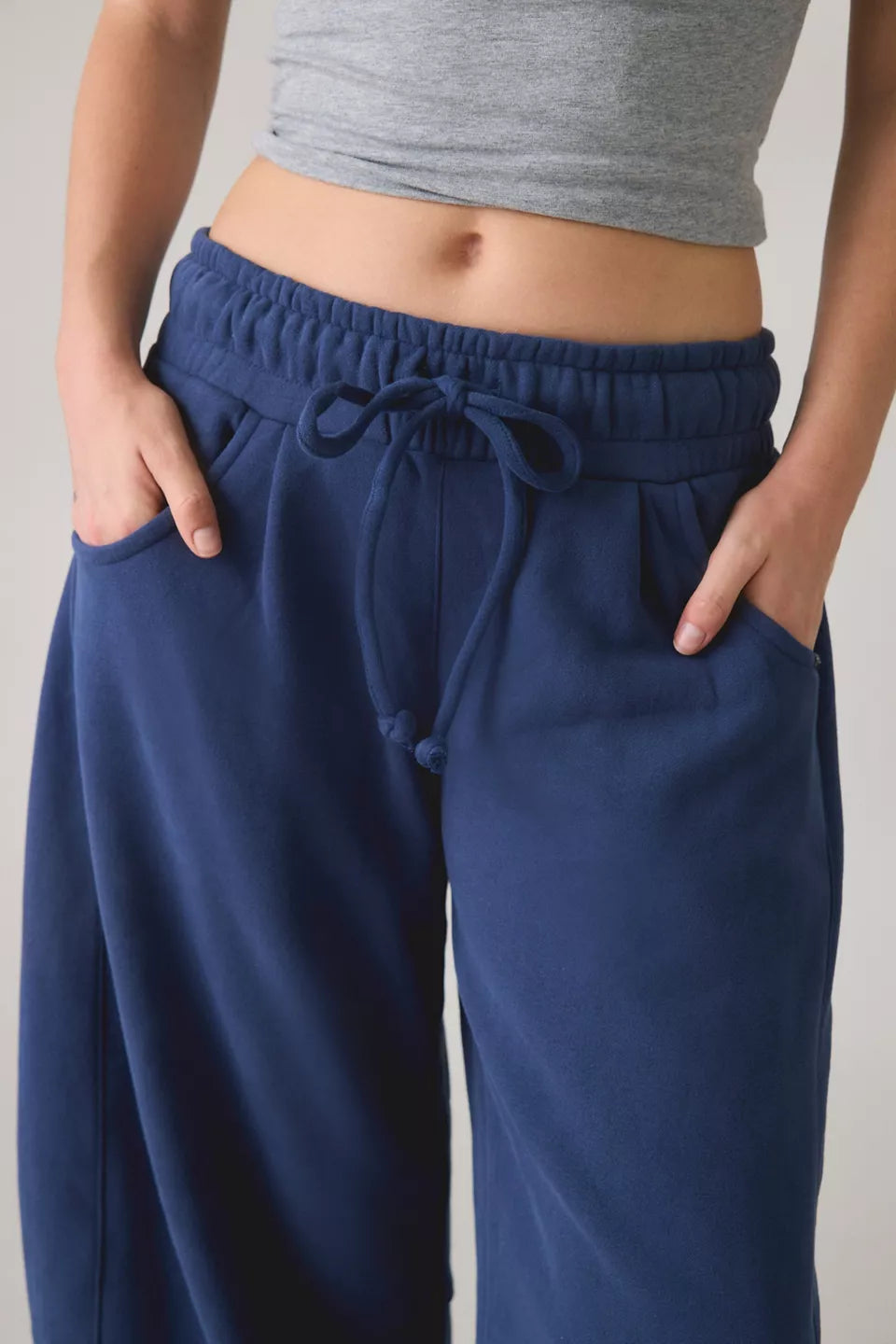 Women's Essential Barrel Leg Full Length Sweatpants