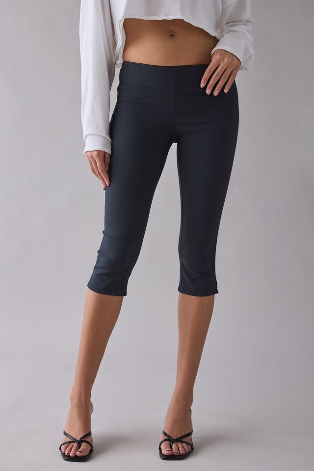 Kimchi Blue Women's Ellie Mid-Rise Stretch Capri Pants