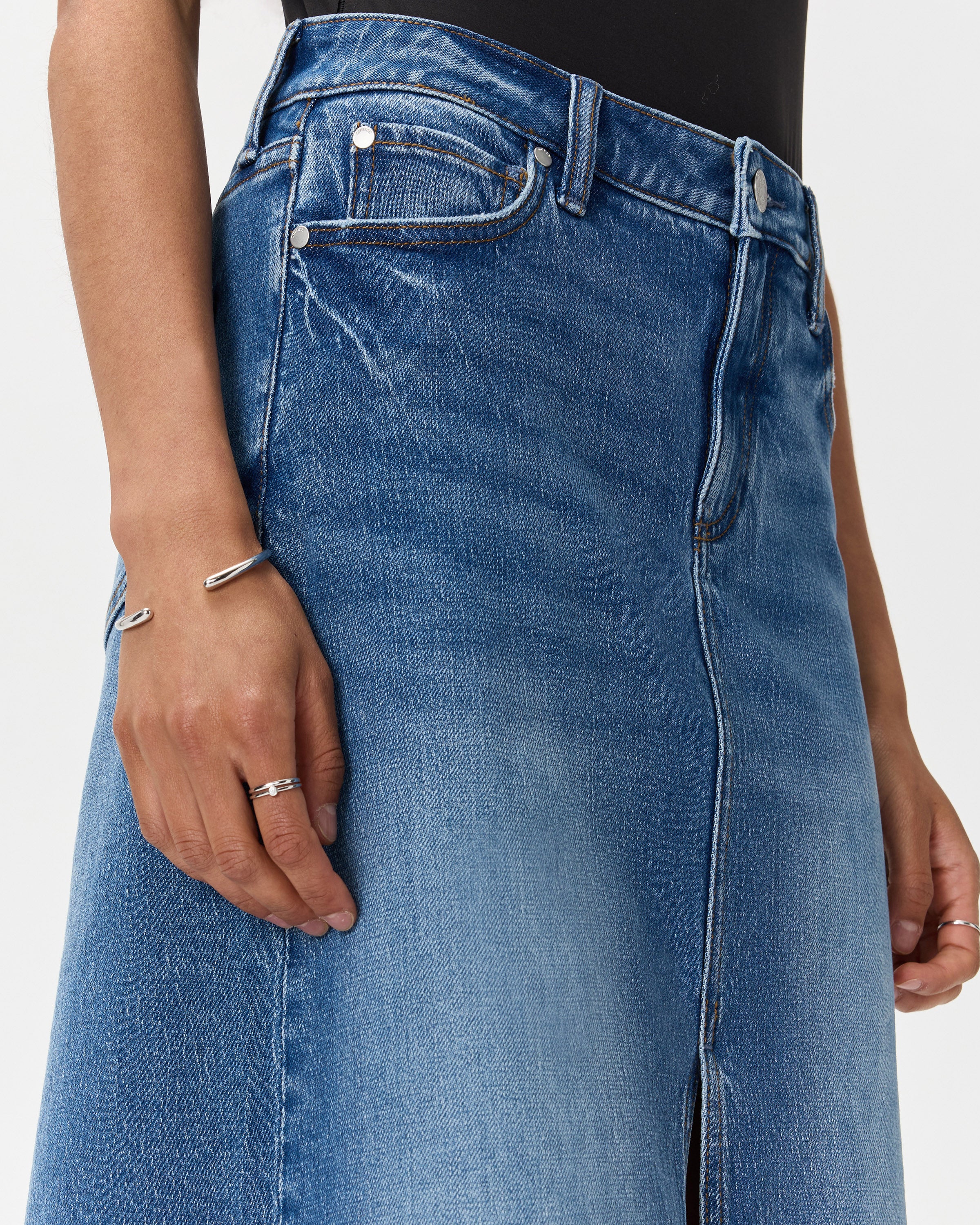 Quince Women's Stretch Denim 5-Pocket Midi Skirt