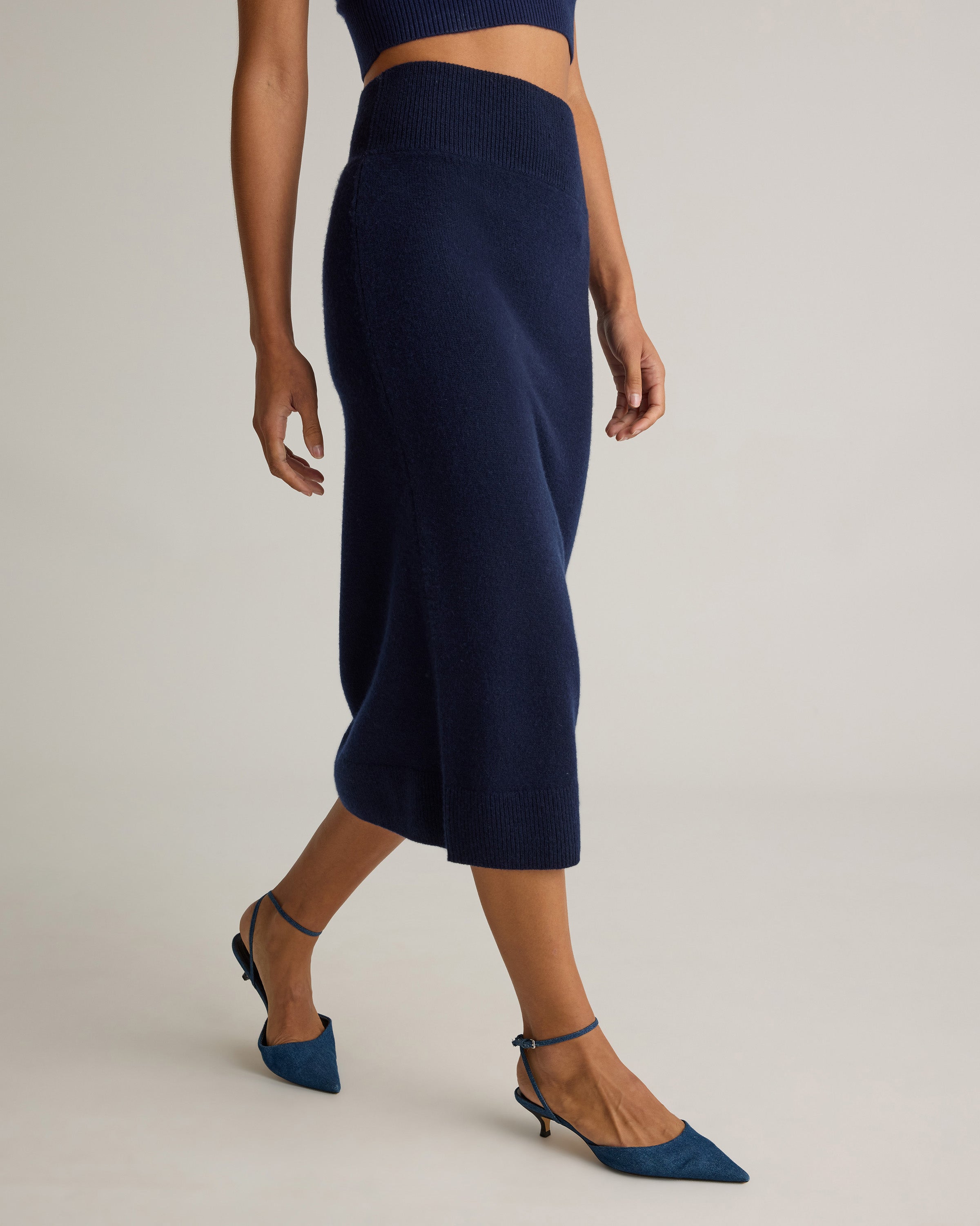Quince Women's Mongolian Cashmere Fitted Midi Skirt