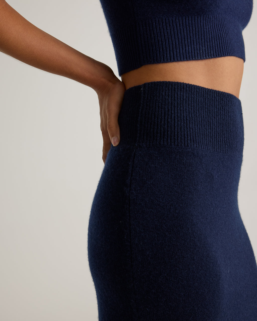 Quince Women's Mongolian Cashmere Fitted Midi Skirt